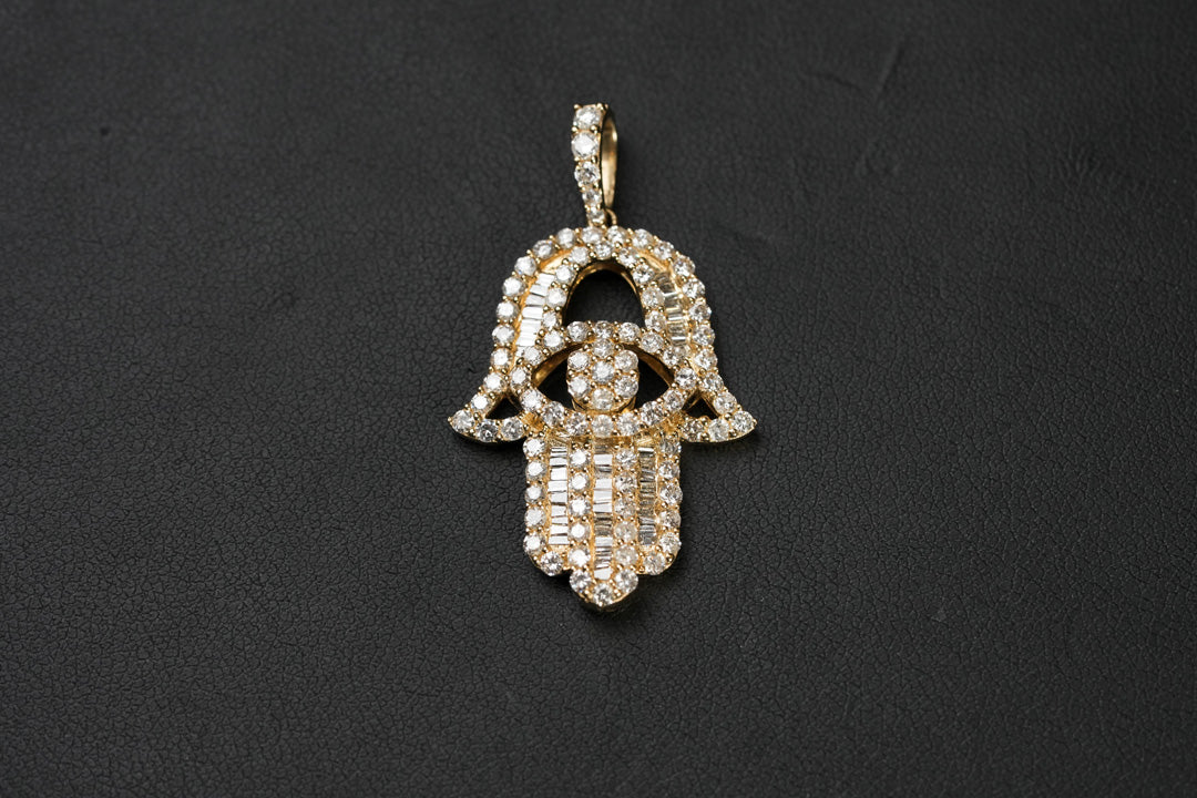 Yellow Gold Hamsa Pendant 14K
