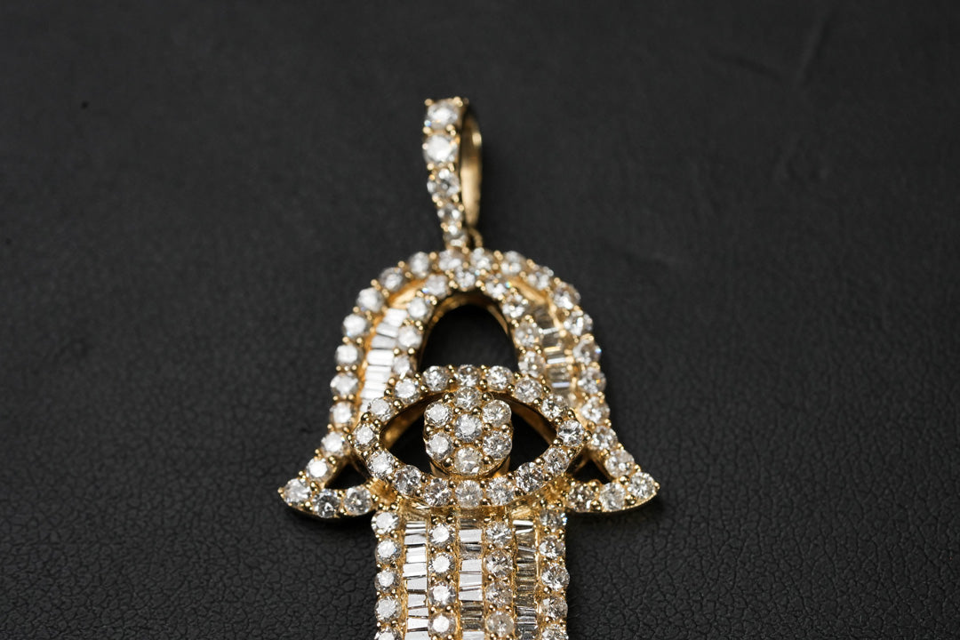 Yellow Gold Hamsa Pendant 14K