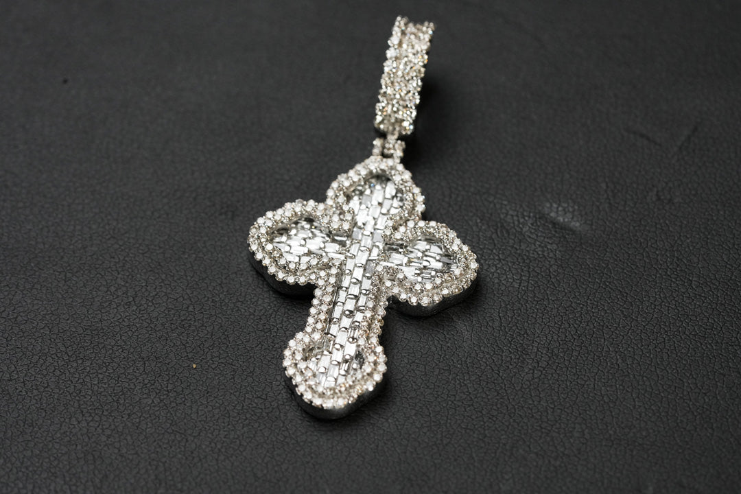 Diamond Baguette Cross White 10K