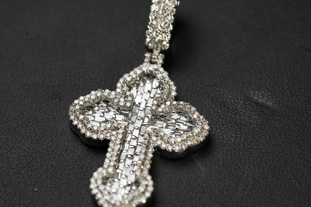 Diamond Baguette Cross White 10K