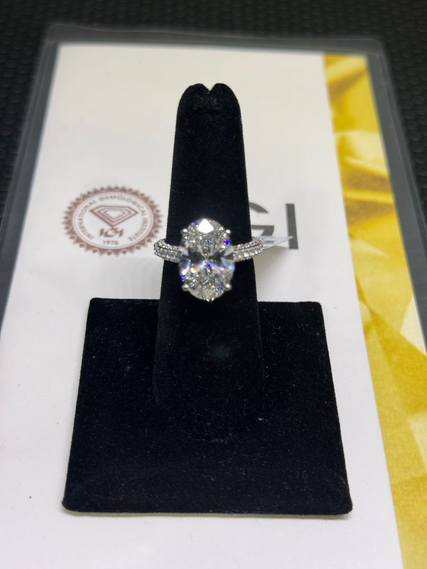 IGI Certified 7 Carat VS F Color Oval Shape Diamond Ring 14K White Gold